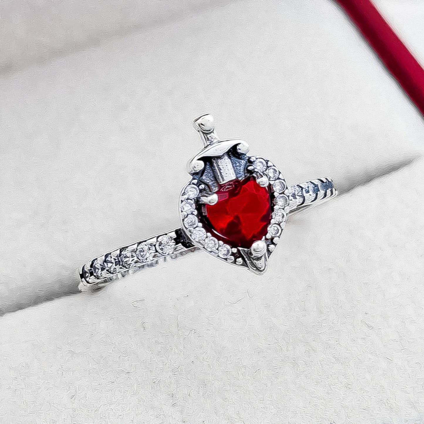 Anillo Cora Espada Rojo