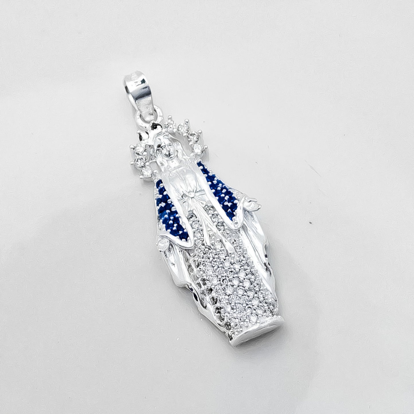 Dije Virgen Azul Fuerte