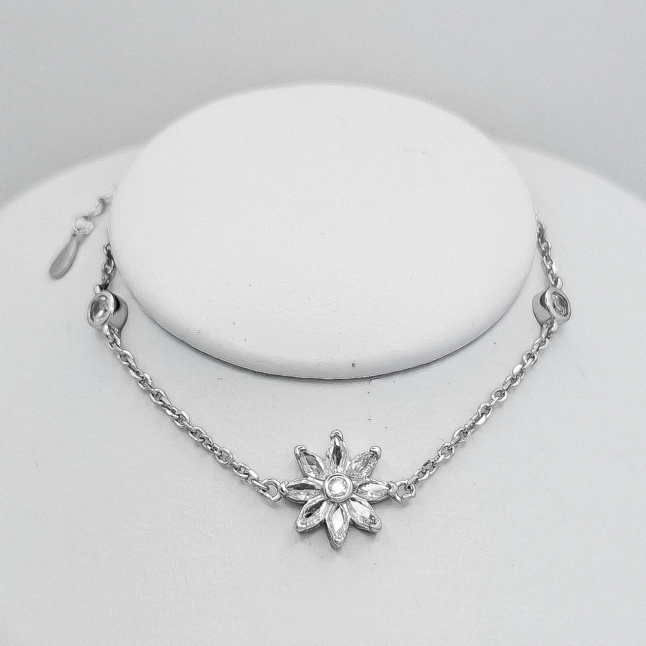 Pulsera Flor Zirconia