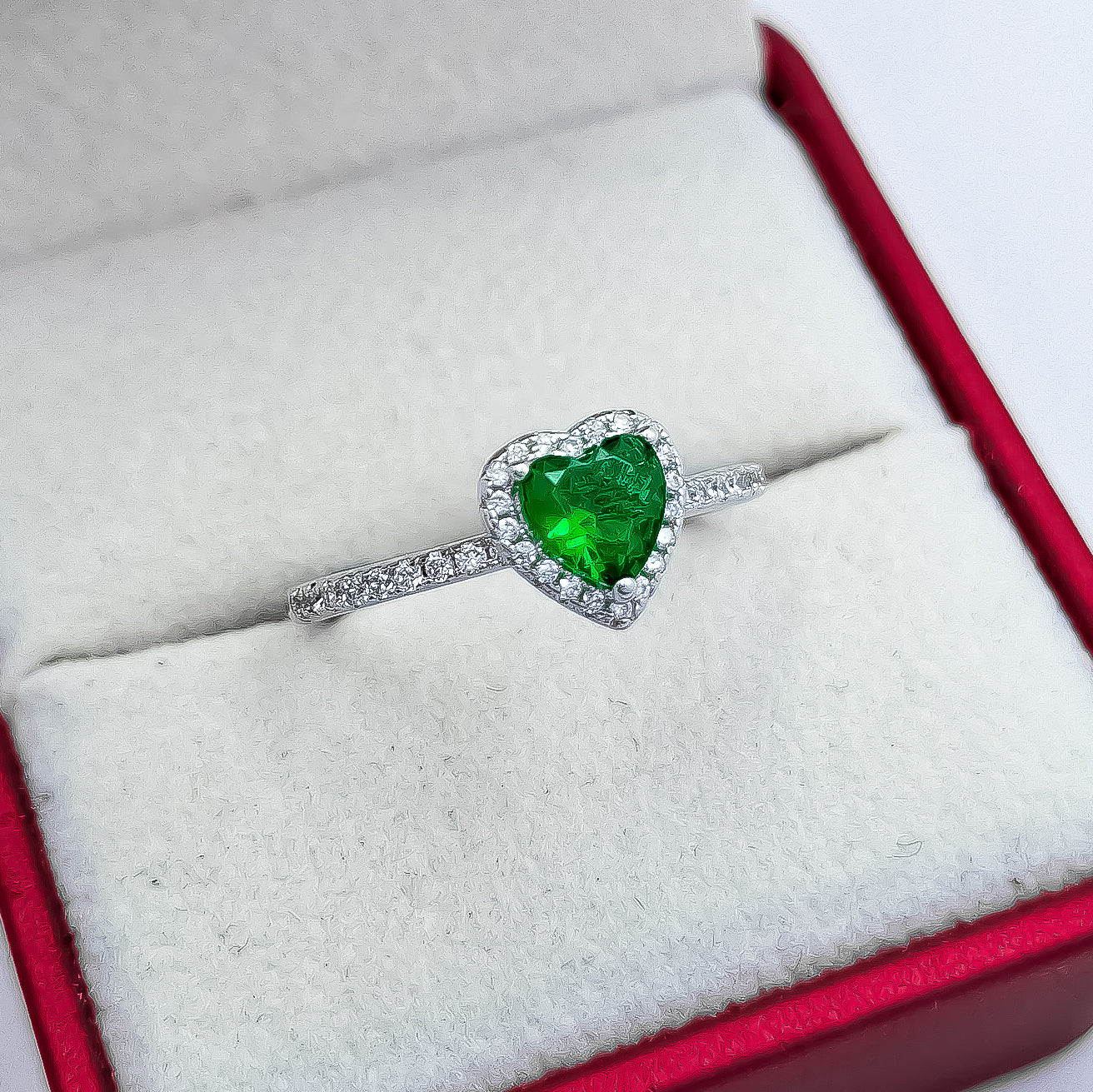 Anillo Corazon Verde Zirconia