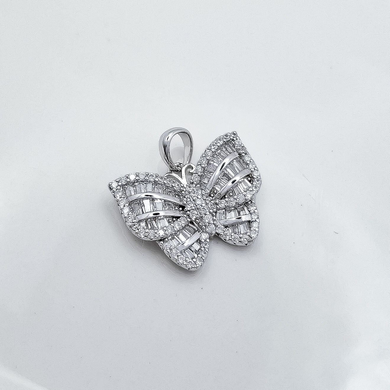 Dije Mariposa Zirconia