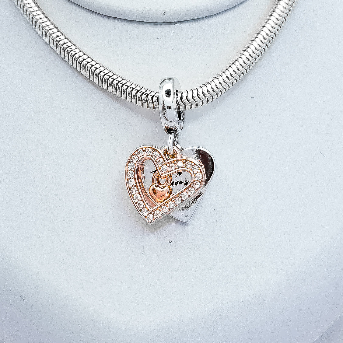 Charm 2 Corazones Zirconia