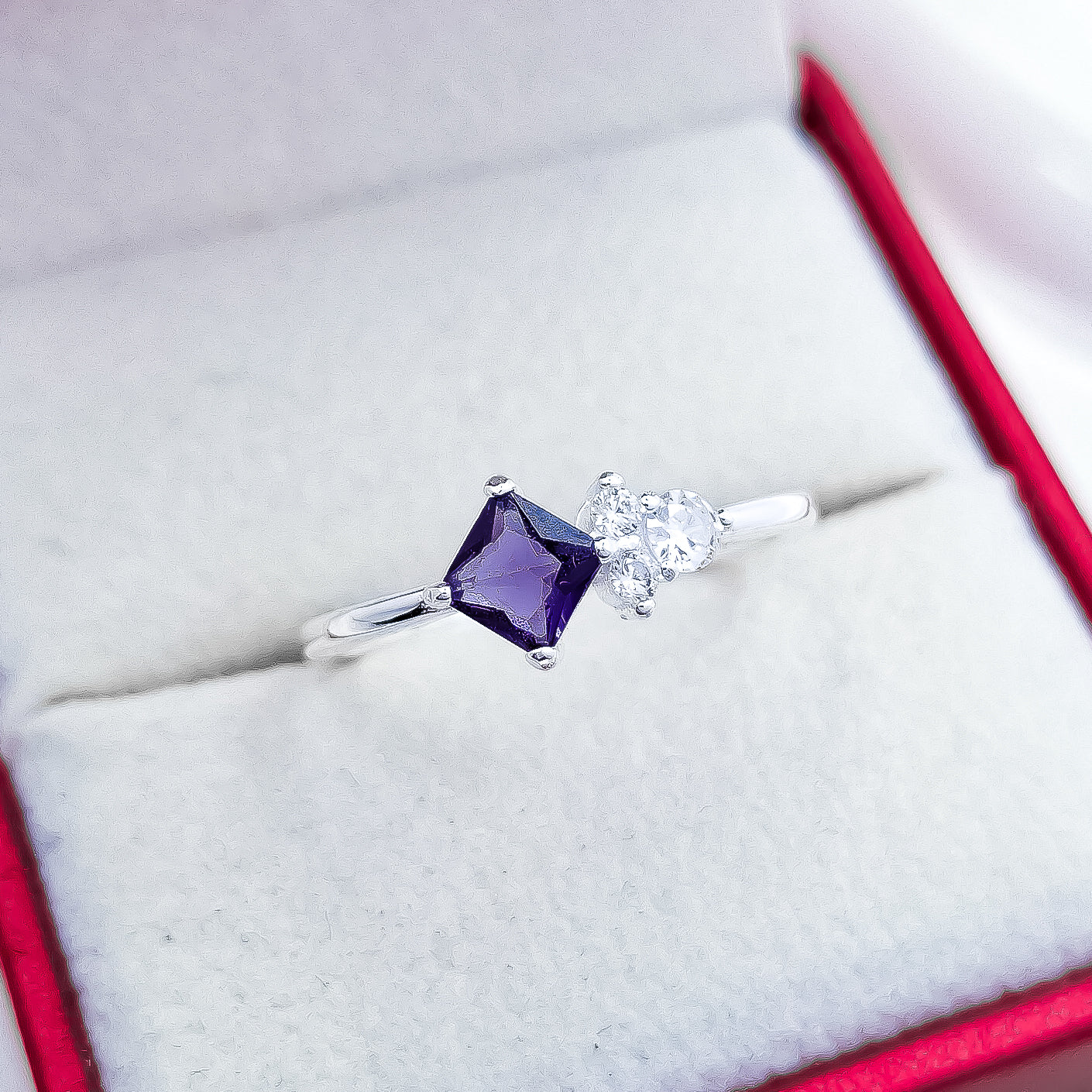Anillo Zirconia Morada