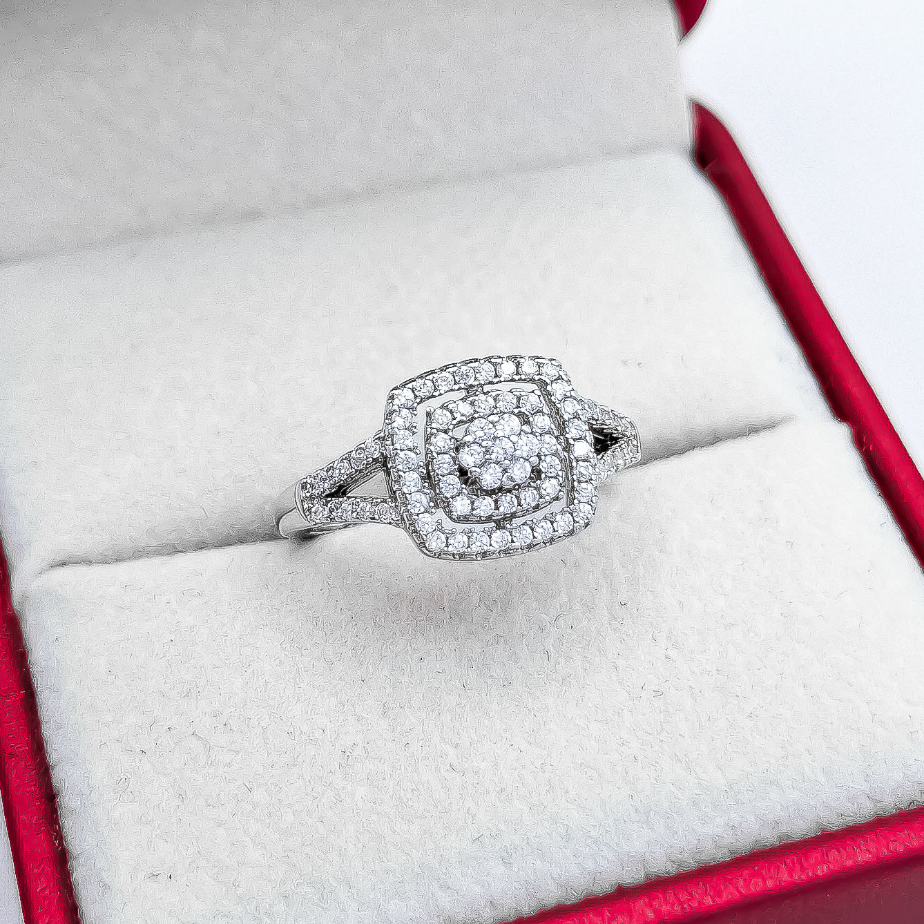 Anillo Zirconia Cuadro