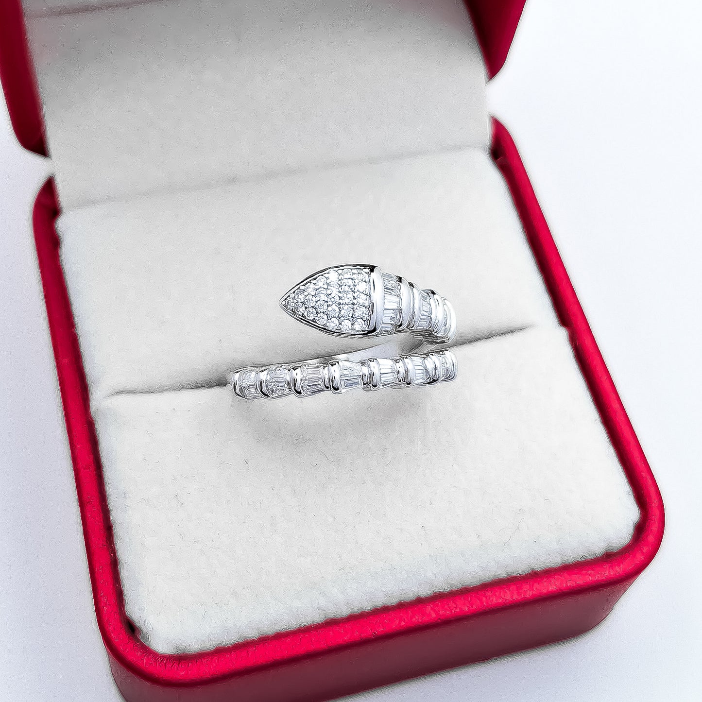 Anillo Zirconias