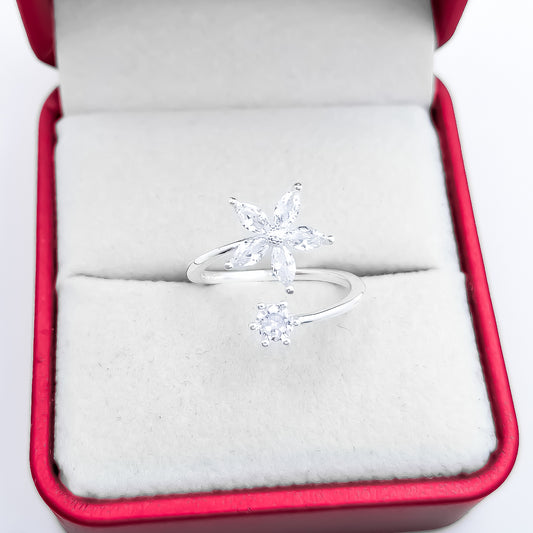 Anillo Flor Zirconias