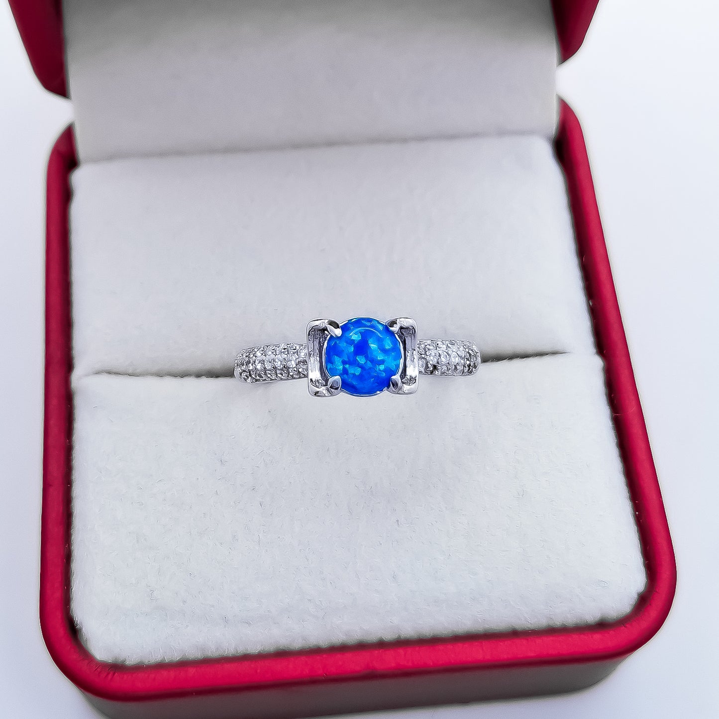 Anillo Opalo Cuadro Zirconia