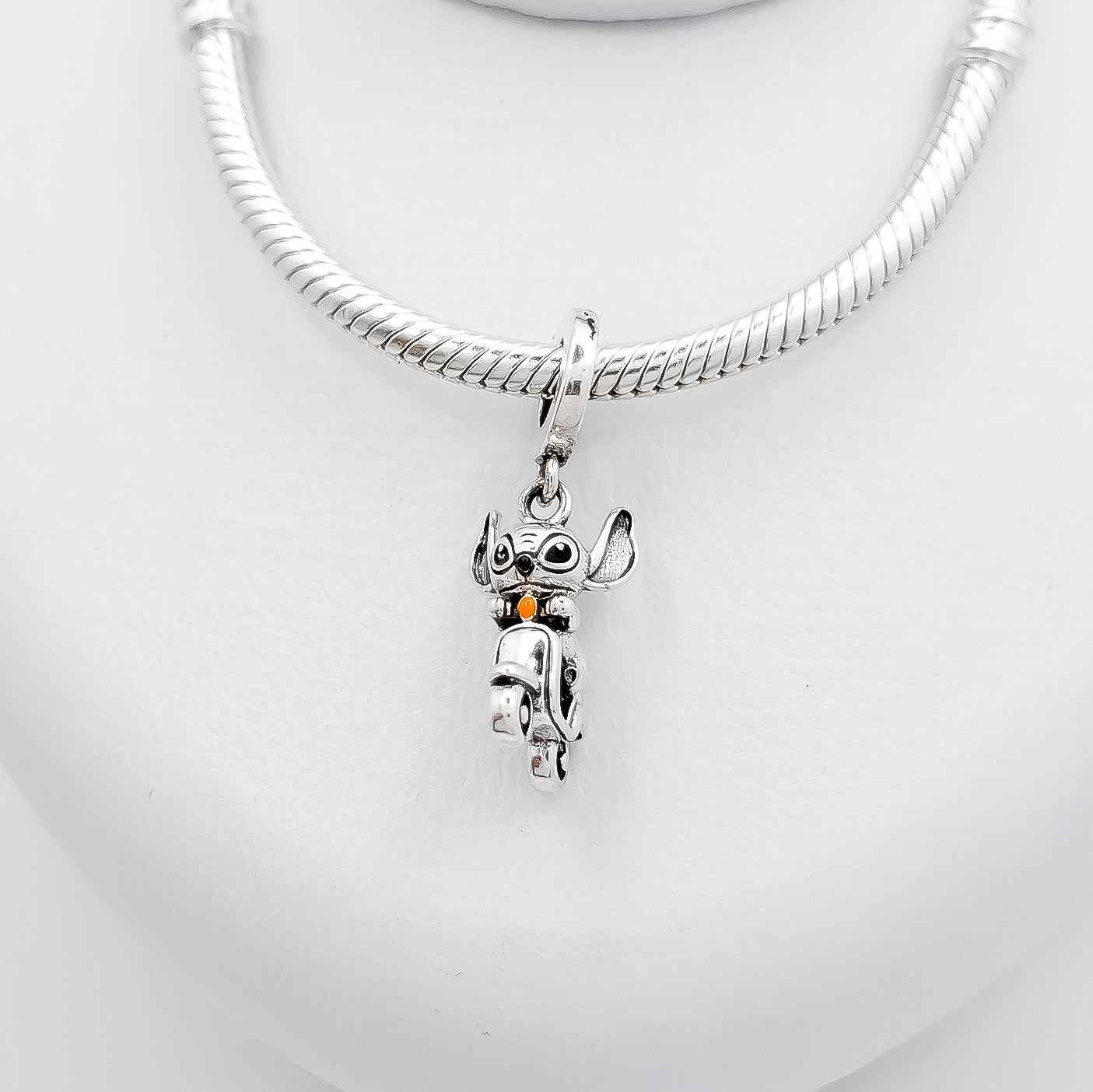 Charm Stich Moto