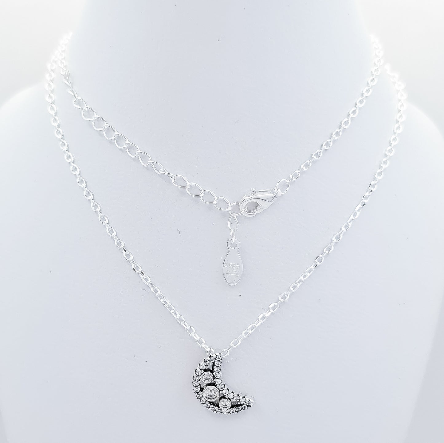 Collar Media Luna