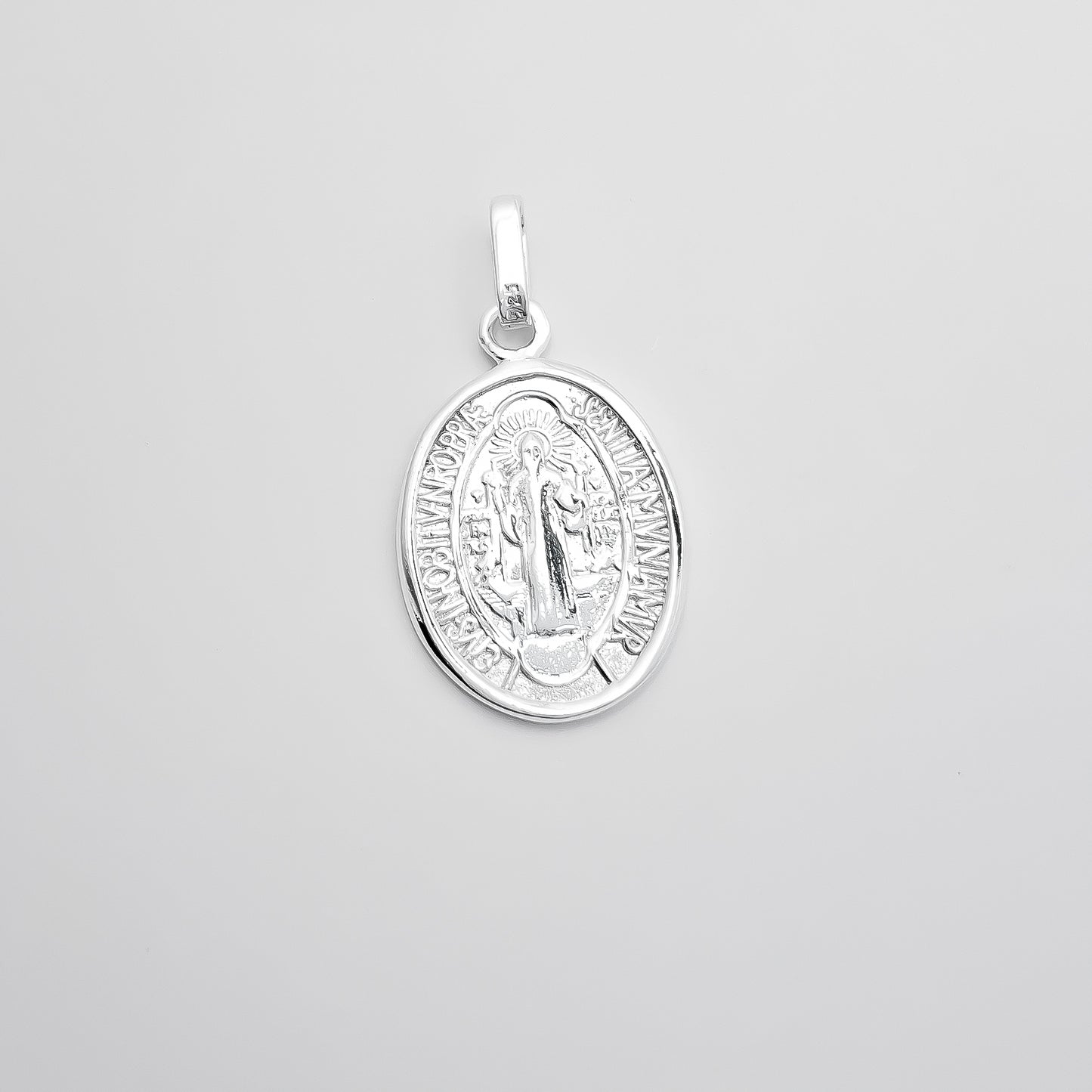 Dije Medalla San Benito Ovalo