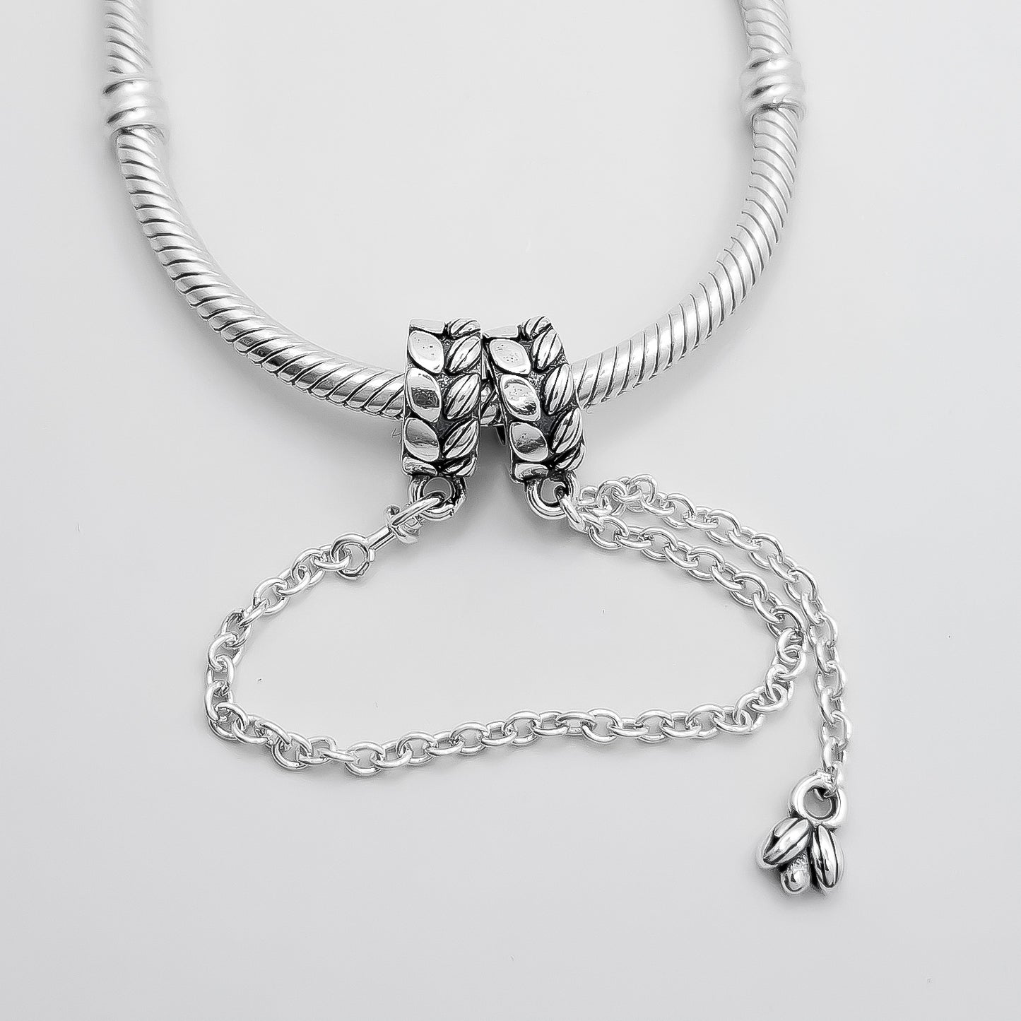 Charm Seguridad Hojitas