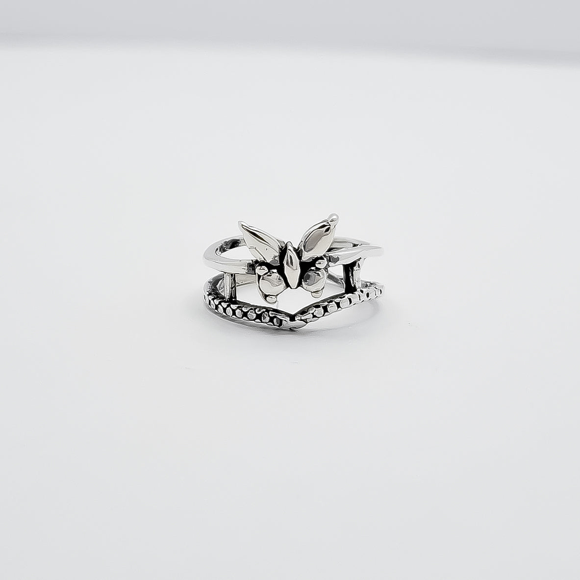 Anillo Mariposa Medio Dedo Pavonado