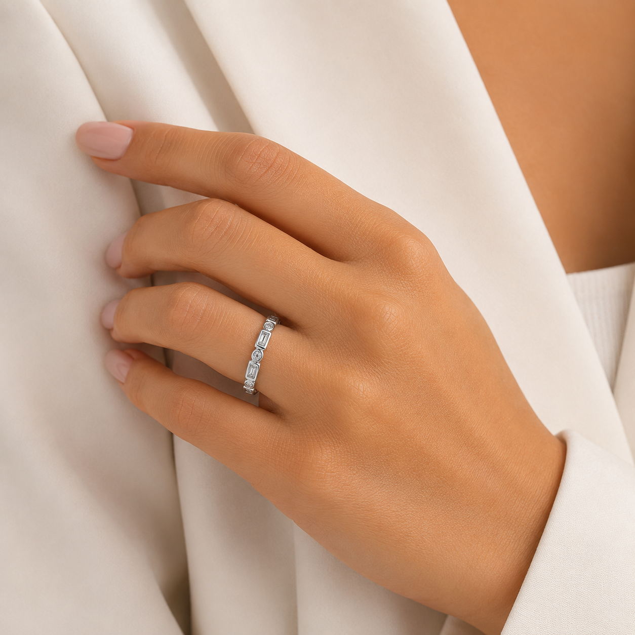 Anillo Zirconias
