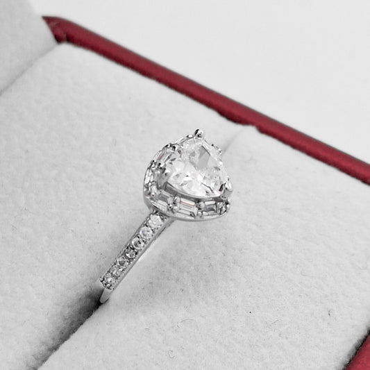 Anillo Triangulo Zirconia