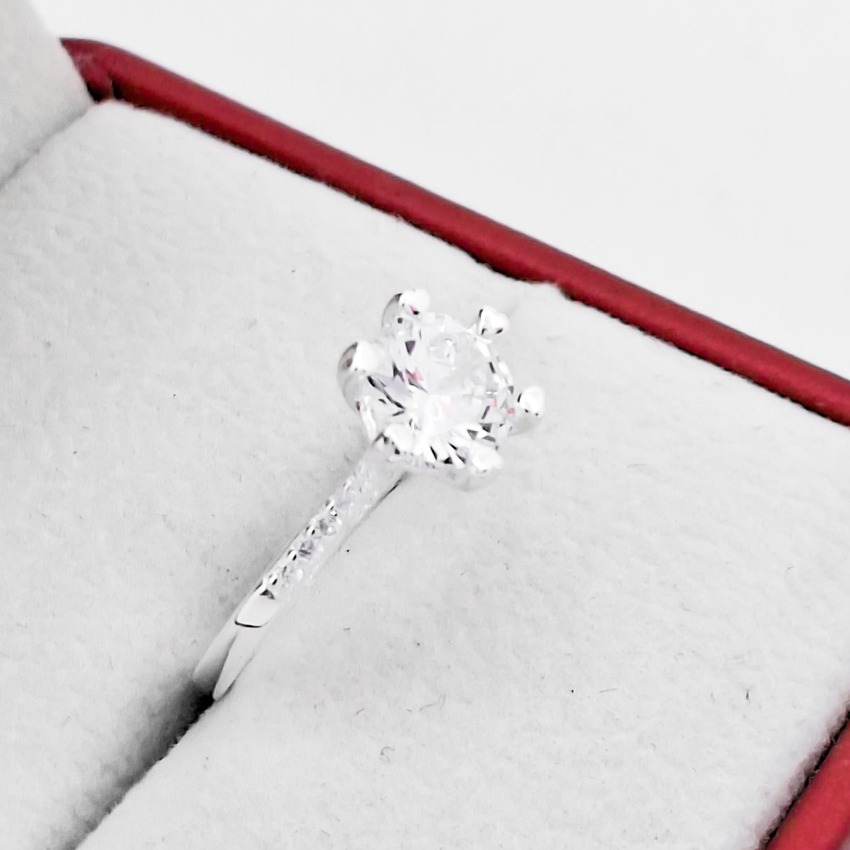 Anillo Zirconia Blanca