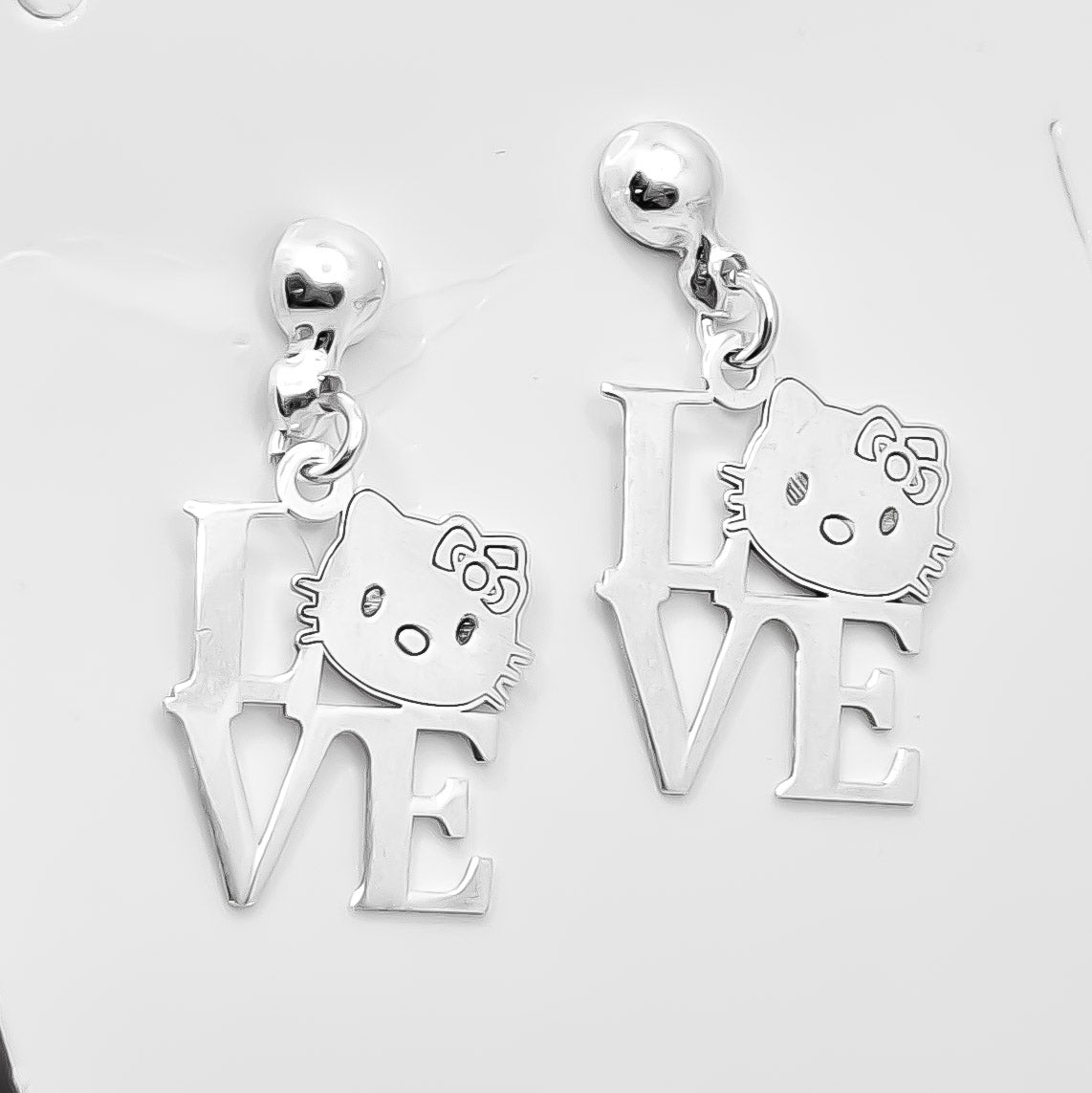 Arete Kitty Love