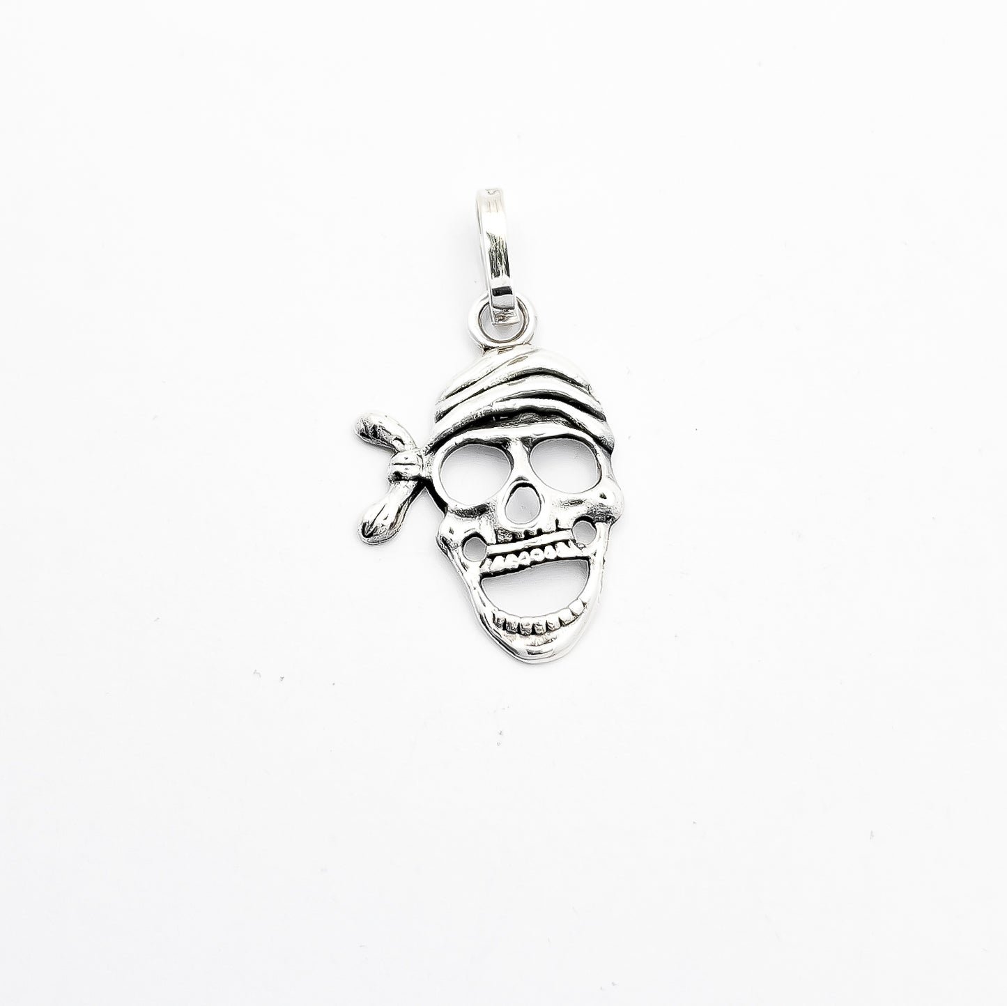 Dije Calavera Pavonado