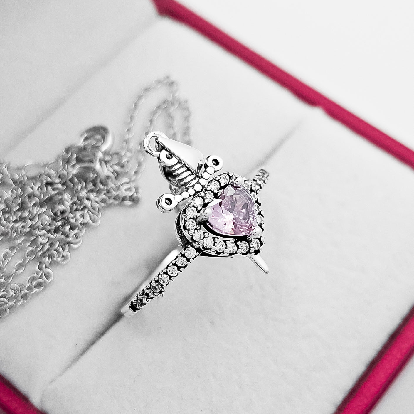 Anillo Corazon Espada Cadena Rosa