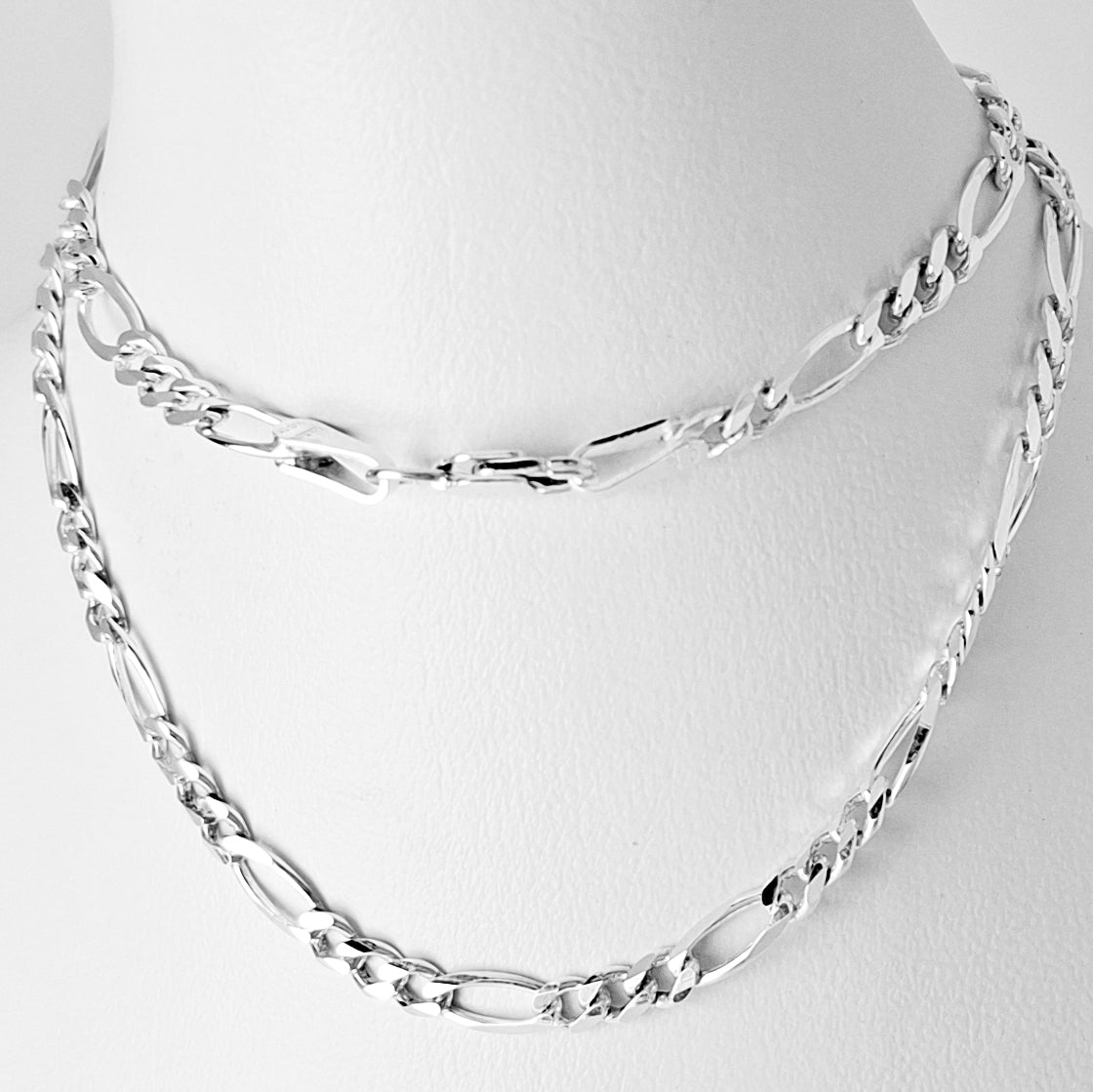 Cadena Figaro Lisa 4mm