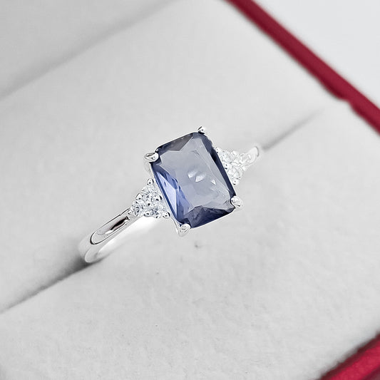 Anillo Zirconia Morado Cuadro