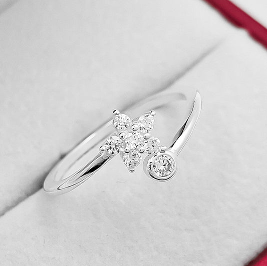 Anillo Flor Zirconia