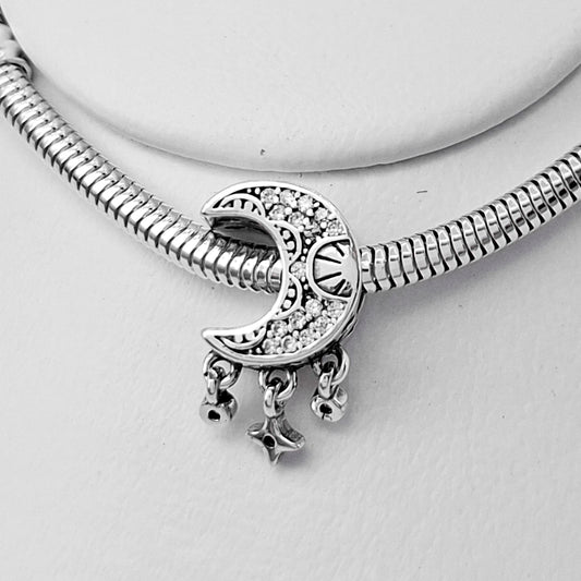 Charm Media Luna Zirconia