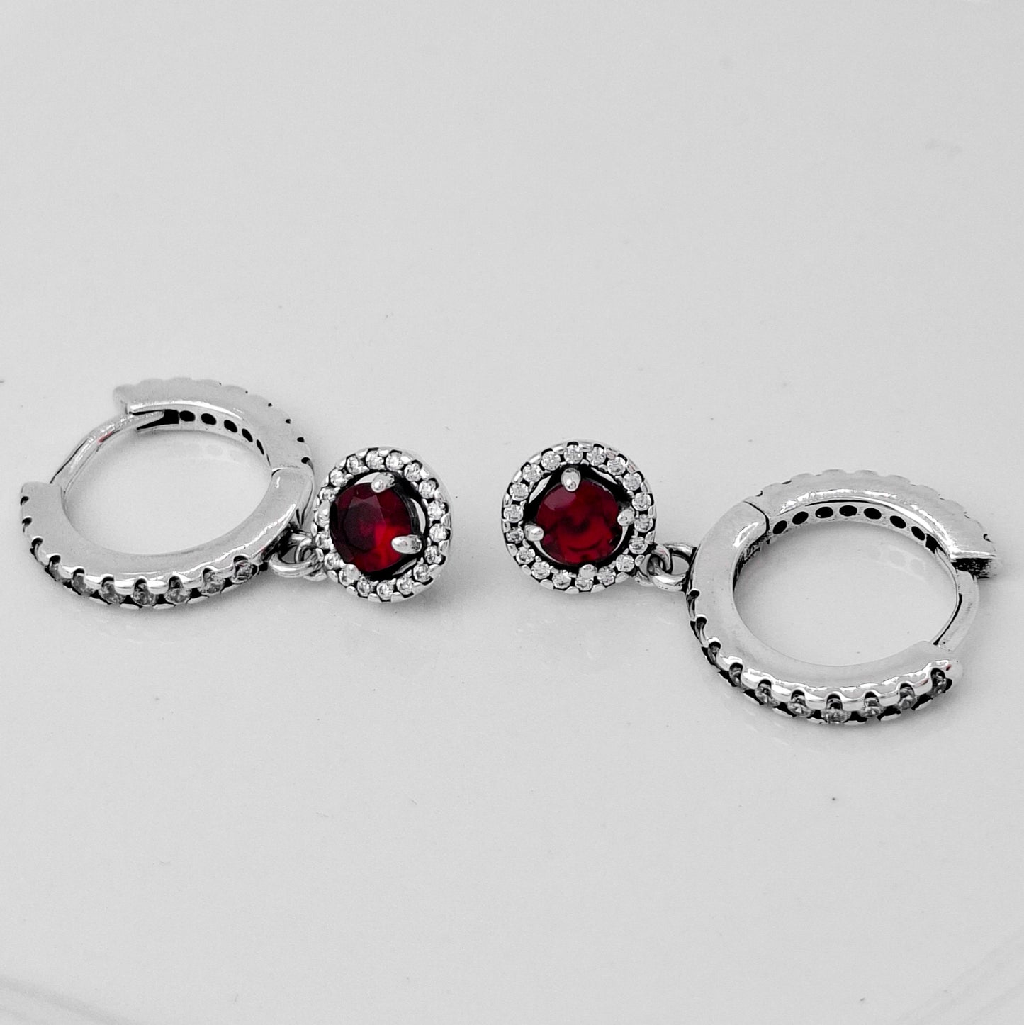 Hugguie Zirconia Roja