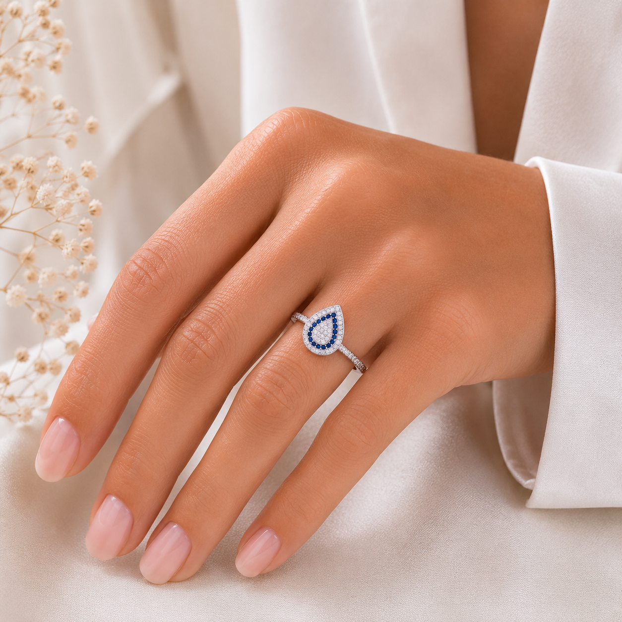 Anillo Gota Zirconia Azul.
