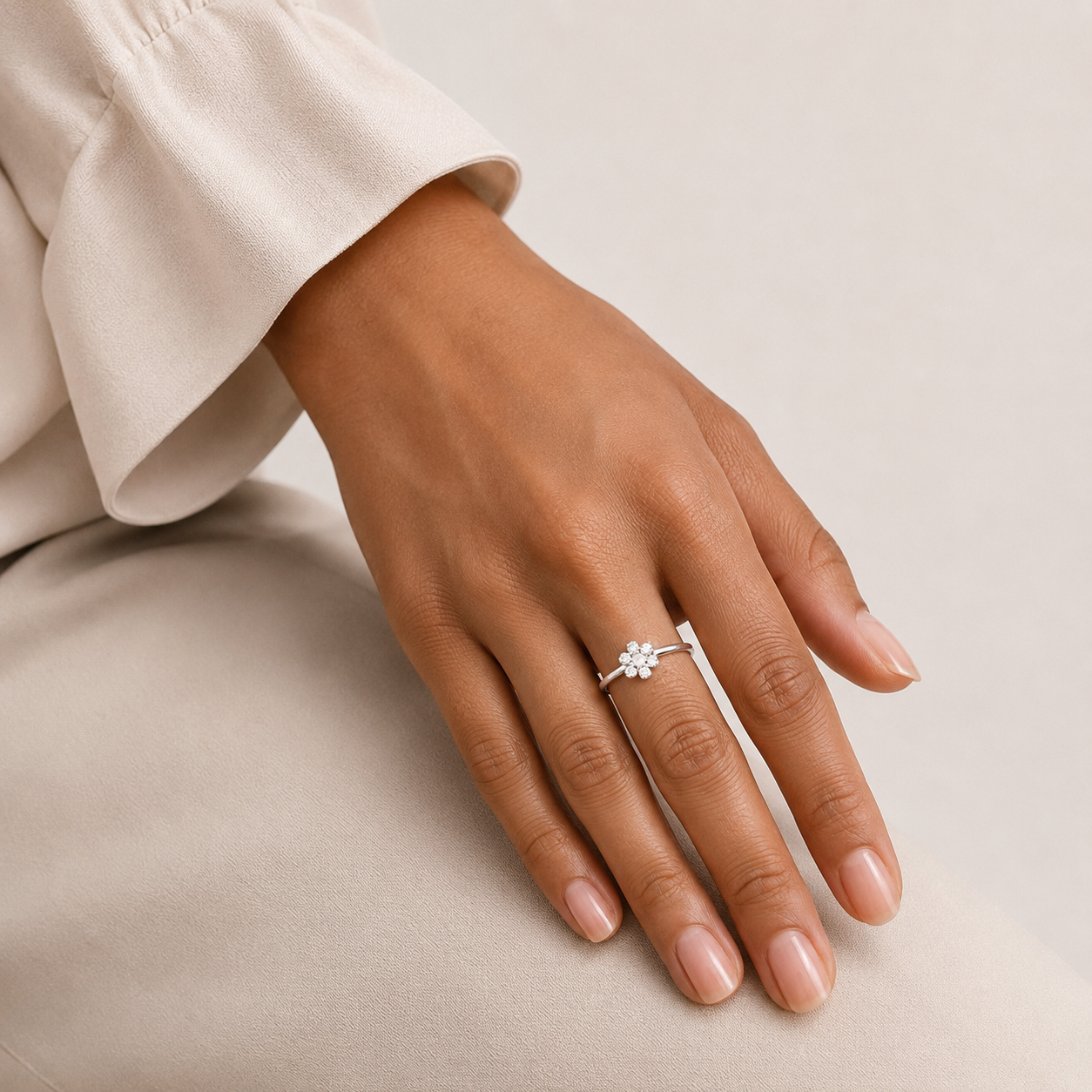 Anillo Flor Blanca Plata Ley 925