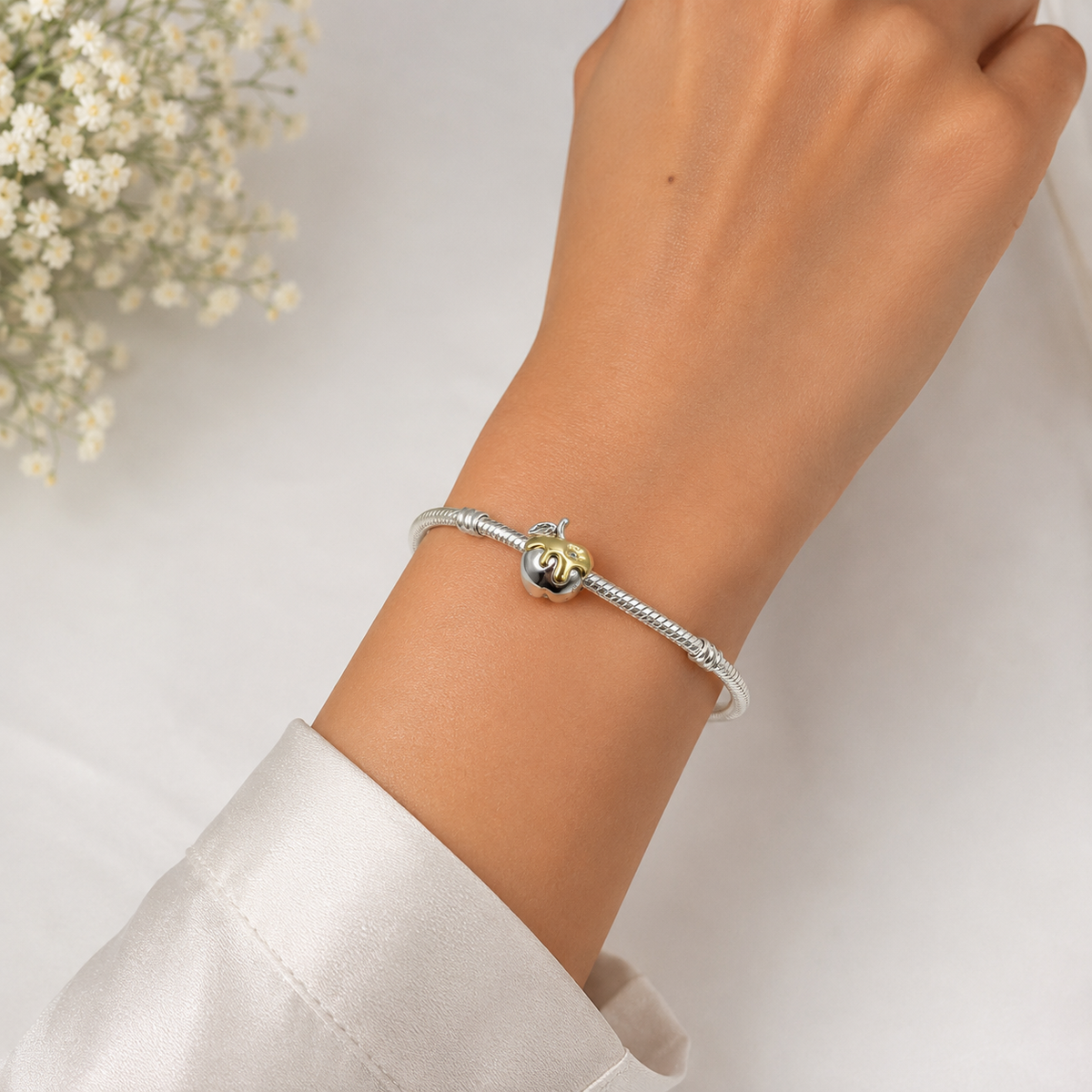 Charm Manzana Plata Ley 925