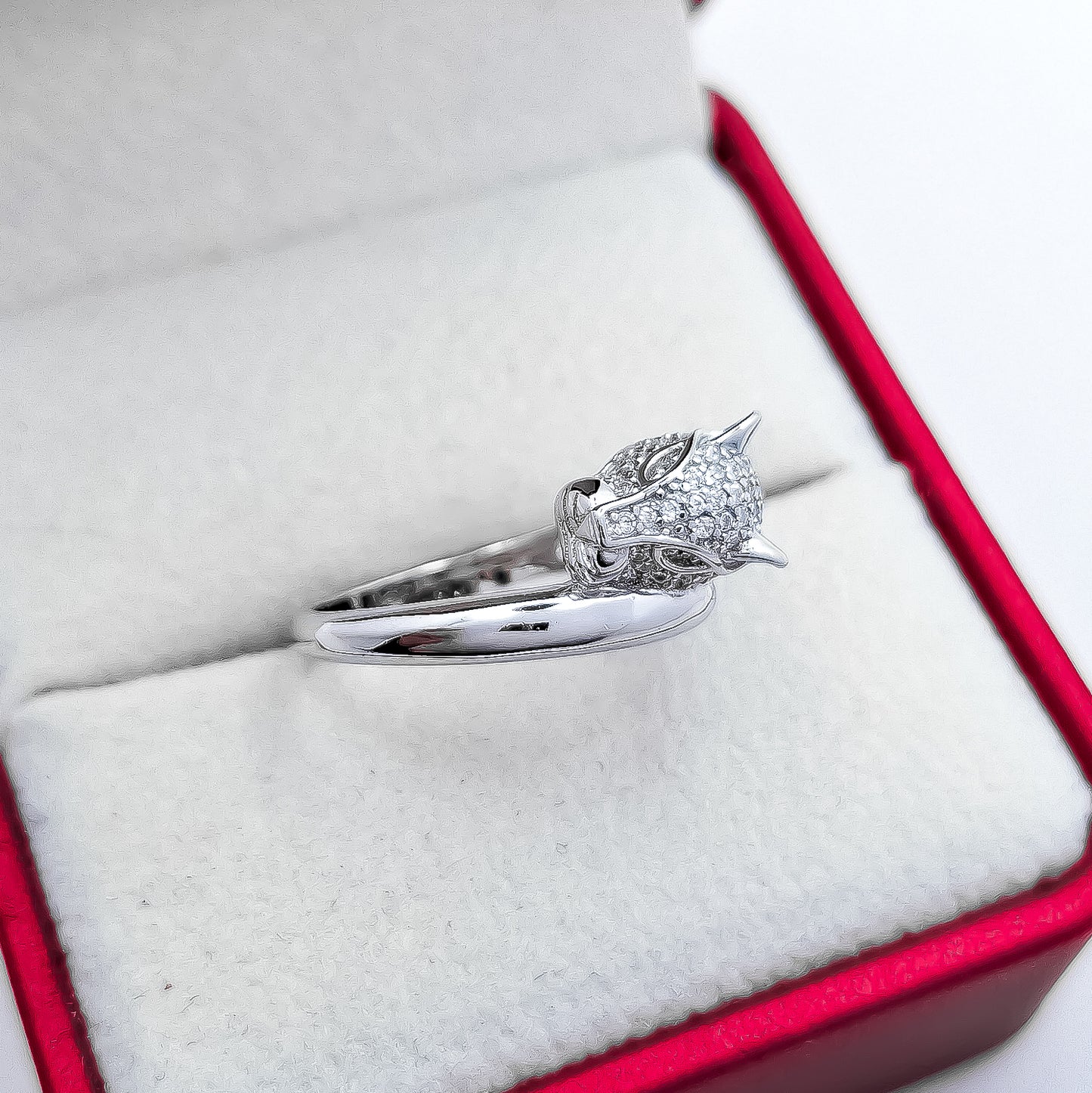 Anillo Jaguar Zirconia