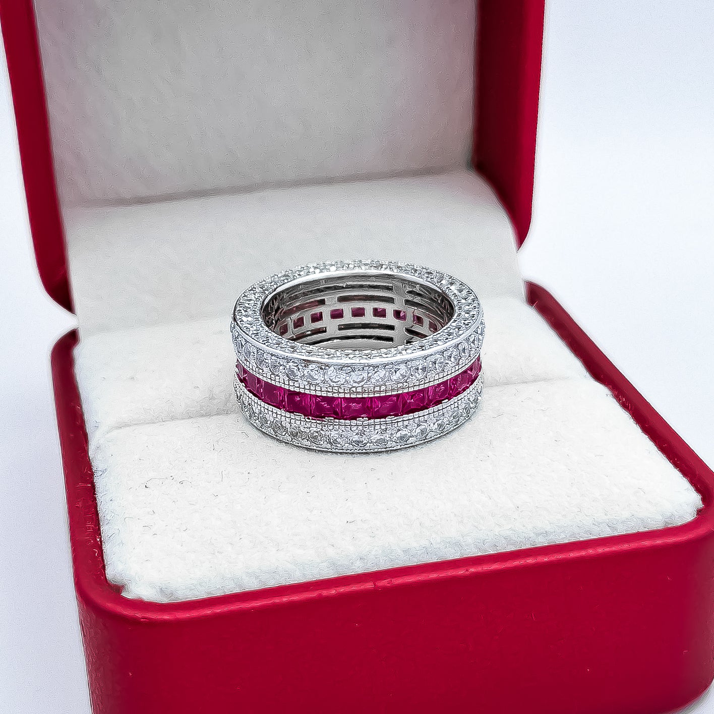Anillo Zirconias