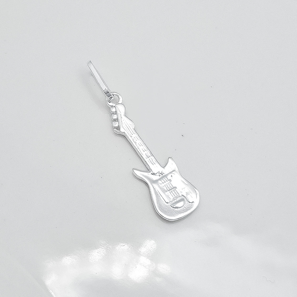 Dije Guitarra Blanco