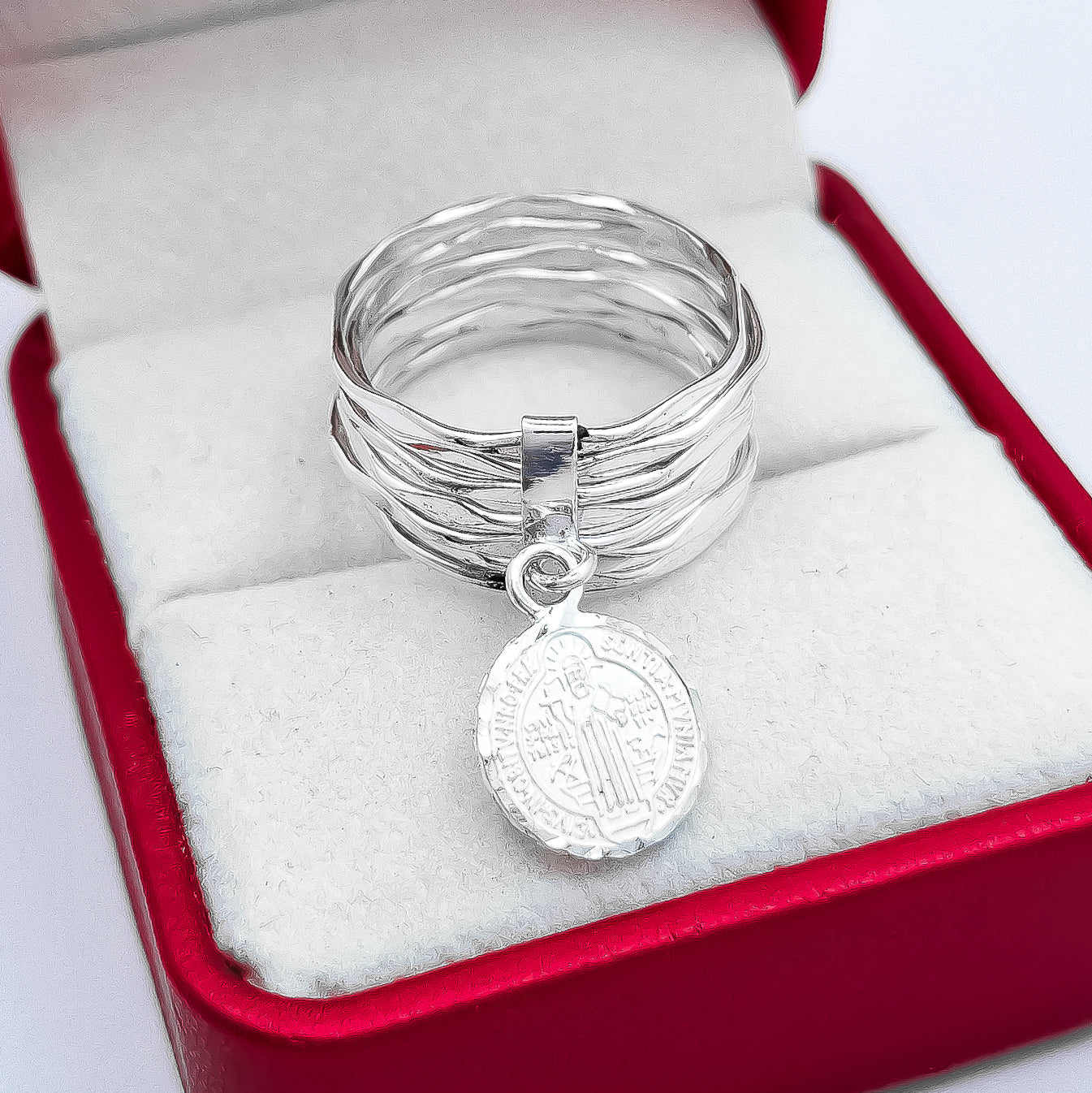 Anillo Semanario San Benito