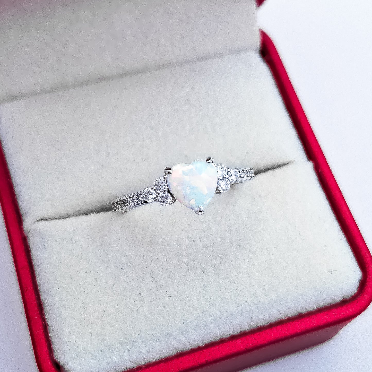 Anillo Corazon Opalo