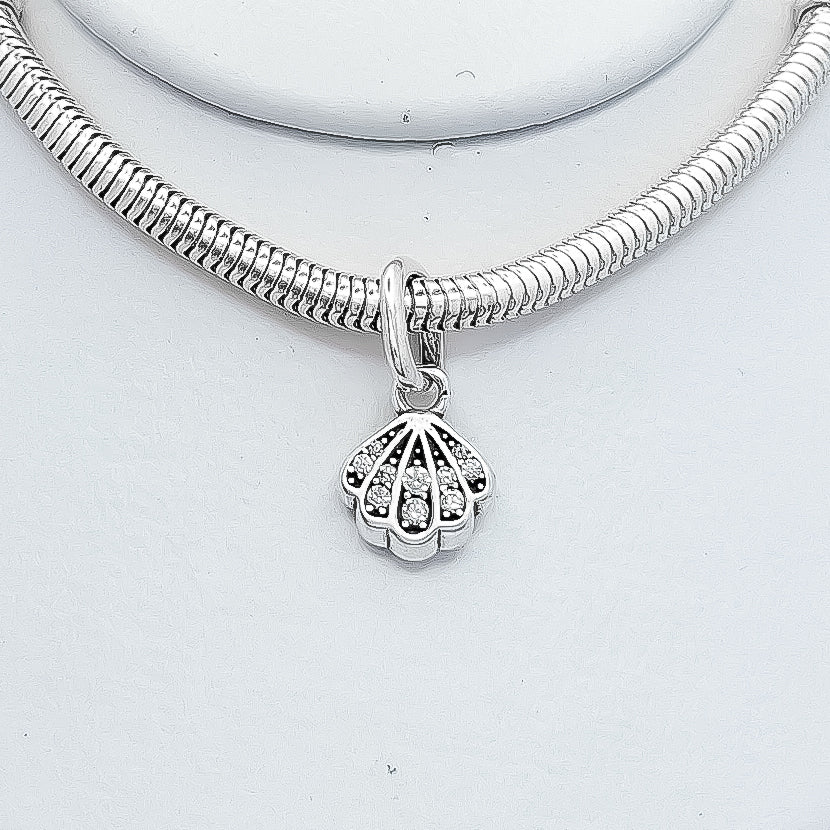 Charm Almeja