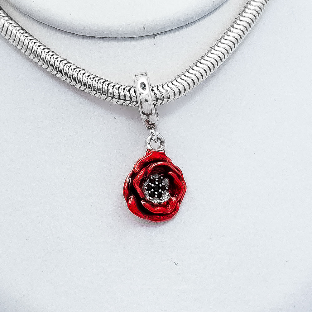 Charm Rosa Roja