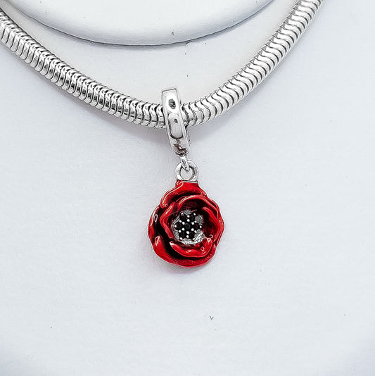 Charm Rosa Roja
