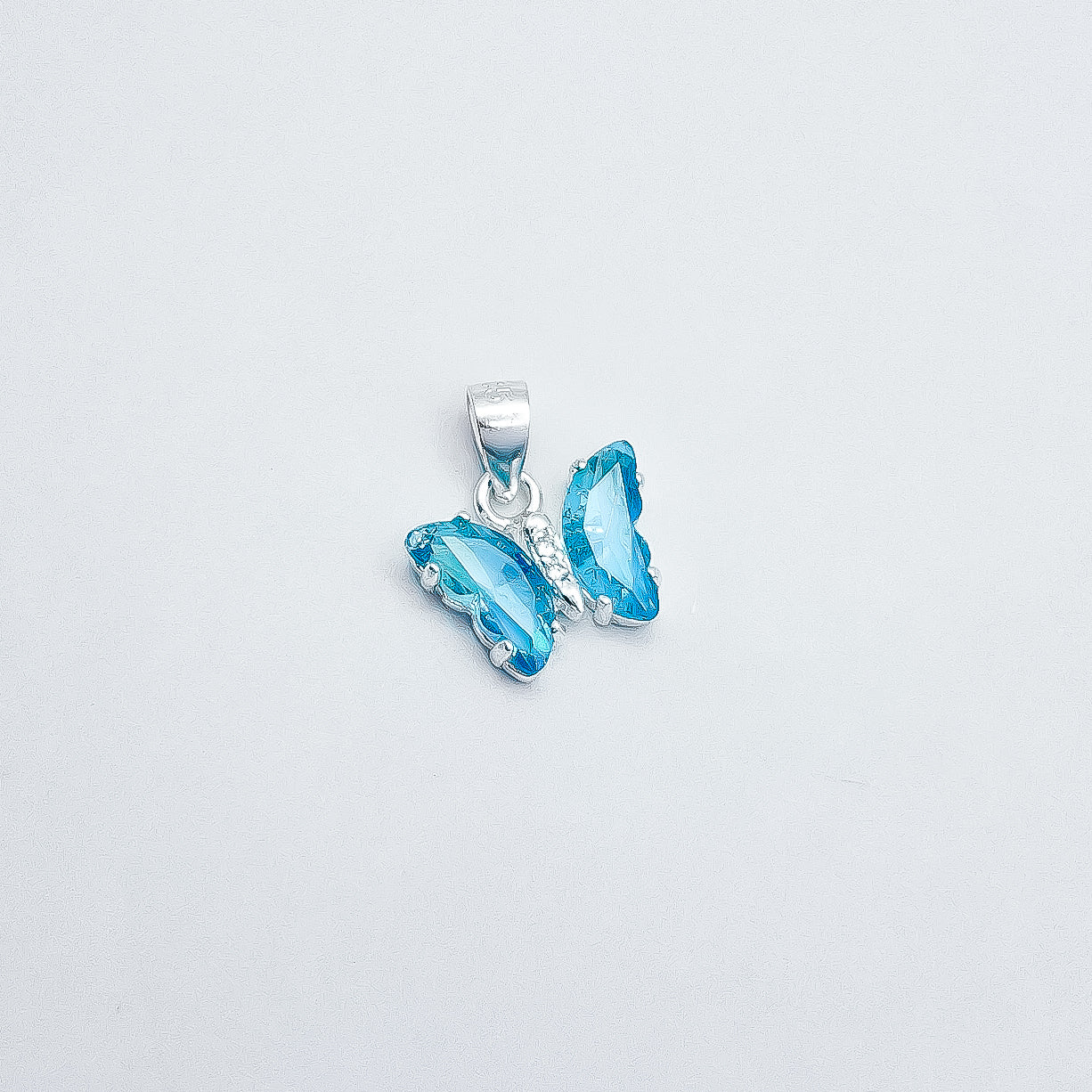 Dije Mariposa Aqua