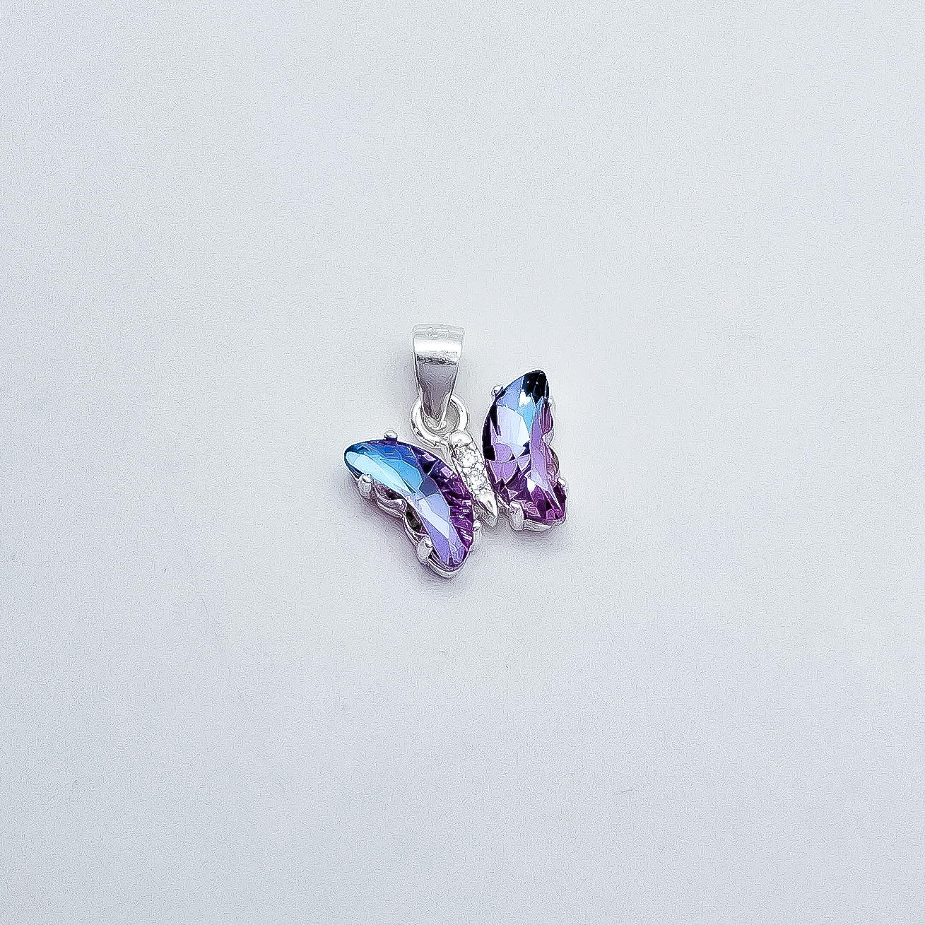 Dije Mariposa Morada
