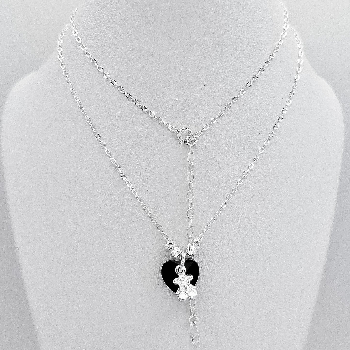 Collar Negro Corazon