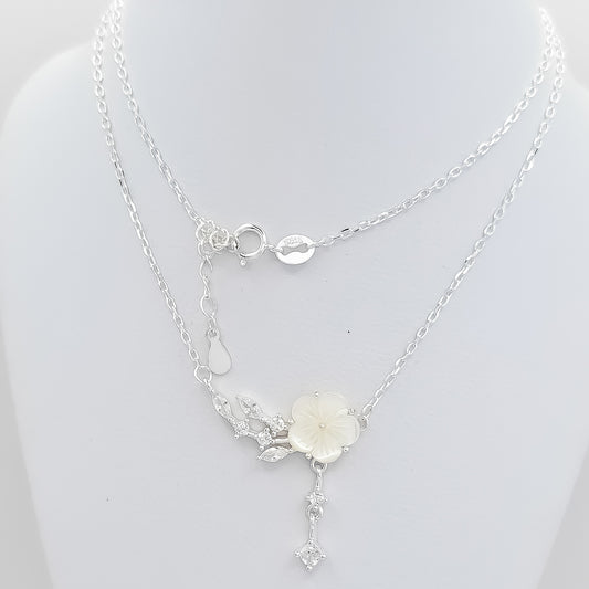Collar Flor Madre Perla