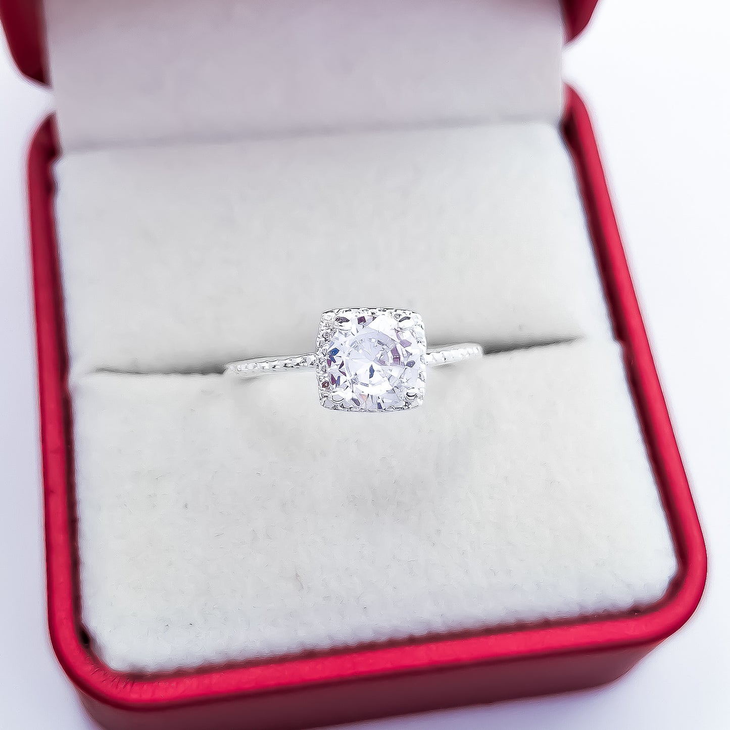 Anillo Solitario Cuadro