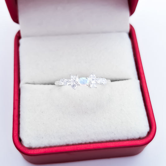 Anillo Opalo con Zirconias Blanco