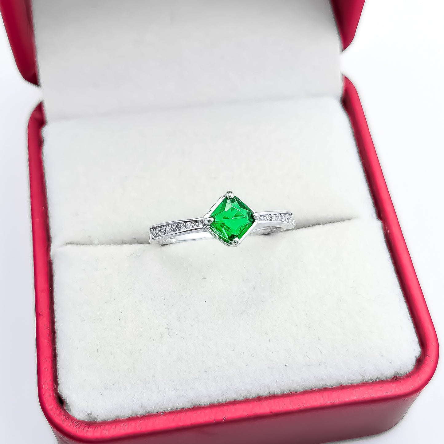 Anillo Rombo Zirconia Verde