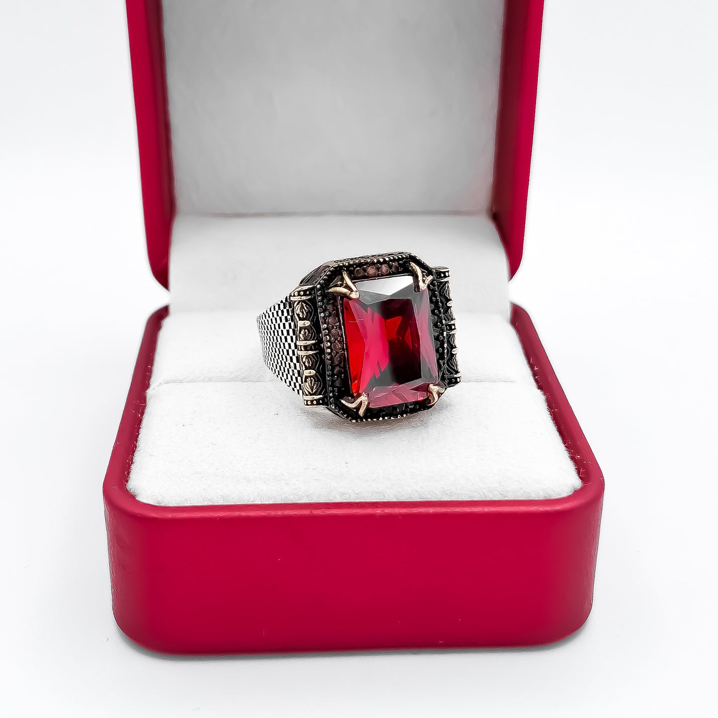 Anillo Cuadro Rojo