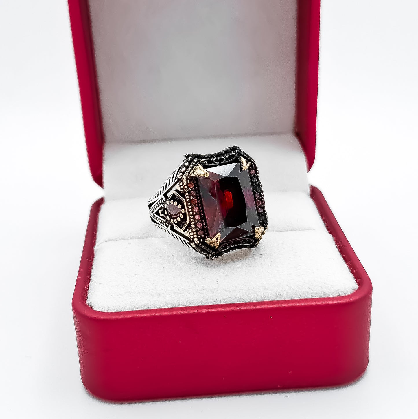 Anillo Cuadro Rojo