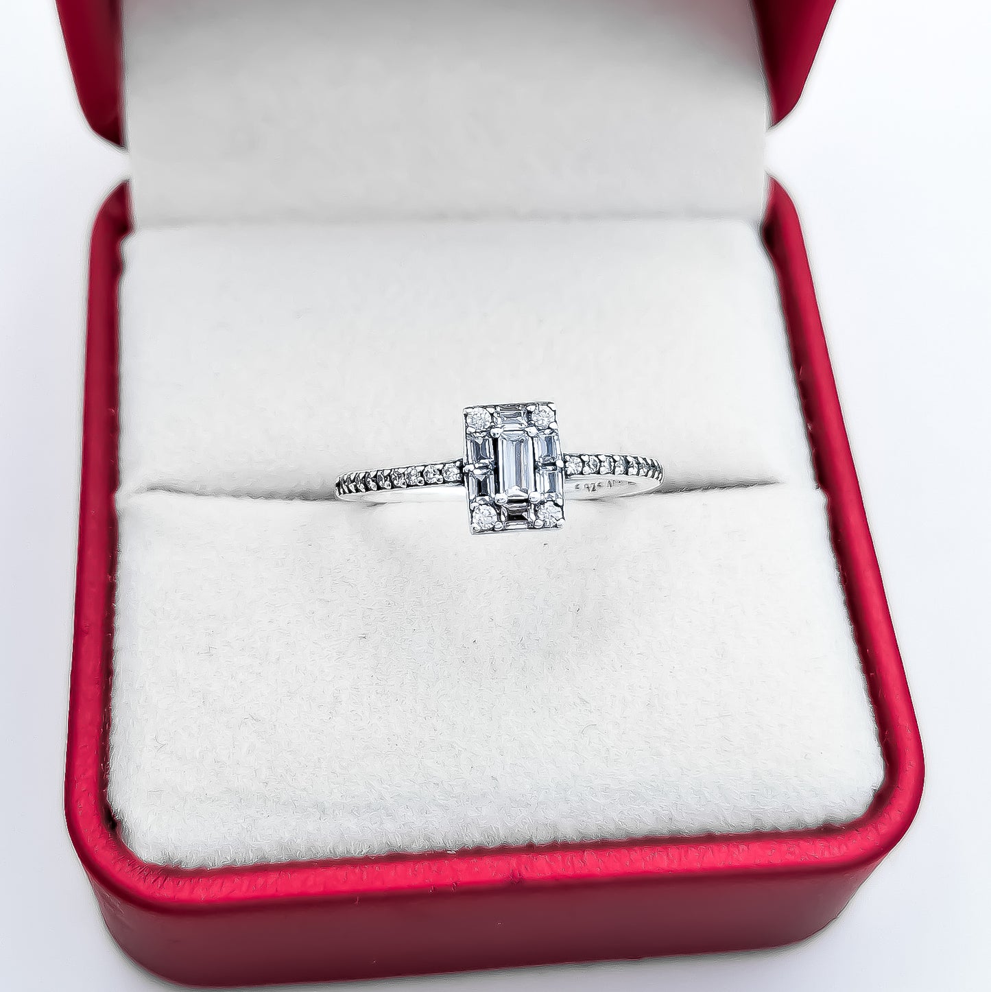 Anillo Cuadro Zirconia