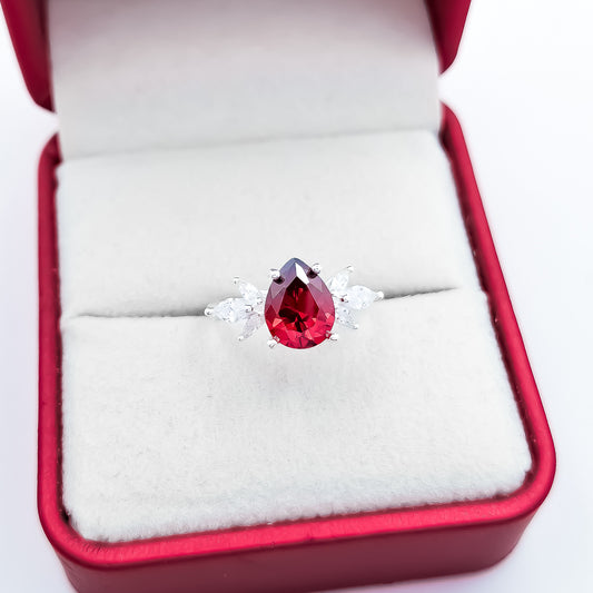 Anillo Zirconia Roja Gota