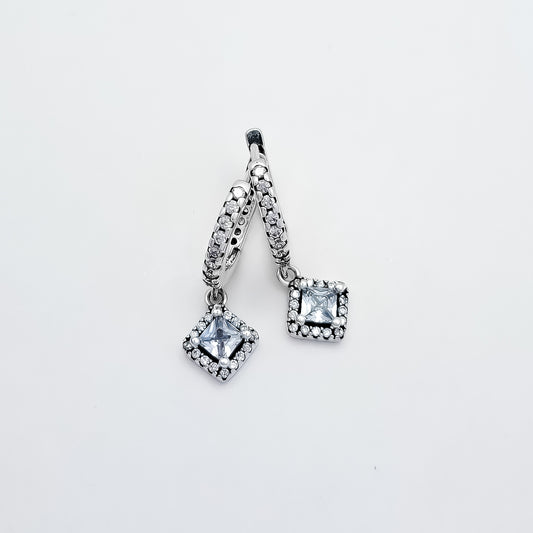 Hugguie Cuadro Zirconia